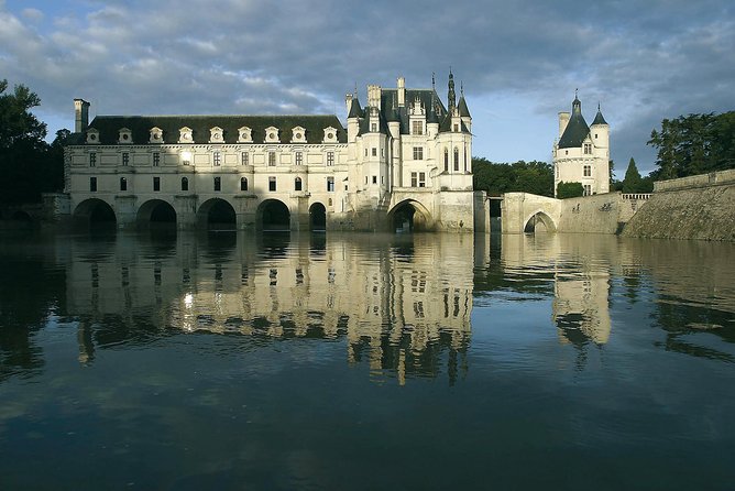 Loire Valley Castles Tour with Chambord and Chenonceau from Paris - A Stress-Free Loire Day Trip From Paris (and why that matters)