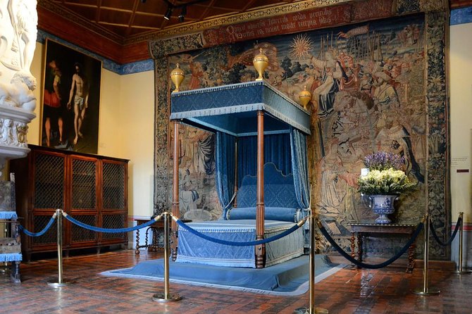 Loire Valley Castles Tour with Chambord and Chenonceau from Paris - Group size, comfort, and why schedule slips can happen