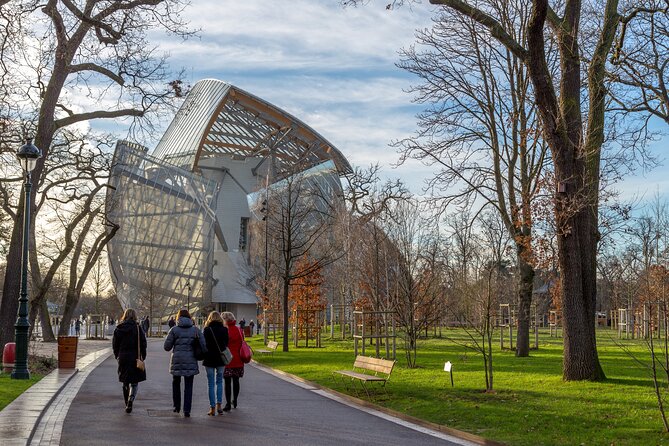 Louis Vuitton Foundation Exterior Walking Tour and Premium Entry - Frank Gehry’s Paris Presence: What to Notice While You Look