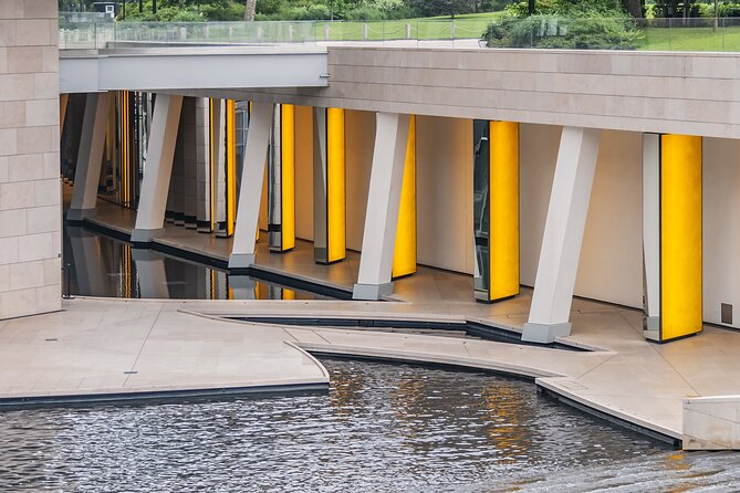 Louis Vuitton Foundation Exterior Walking Tour and Premium Entry - VIP Skip-the-Line Entry: What You Gain Immediately