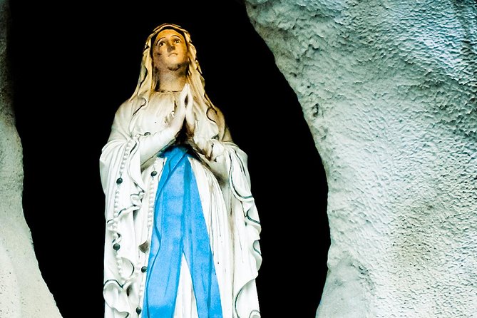 LOURDES : COME FOR A DAY - Private Day-trip from PARIS by High Speed Train - No Lunch Included, So Plan a Simple Strategy