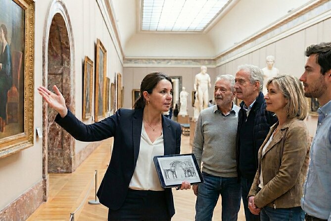 Louvre Art Heists & Scandals–Guided Tour with Entry - Photo Time at the Tuileries Garden and the Louvre Pyramid
