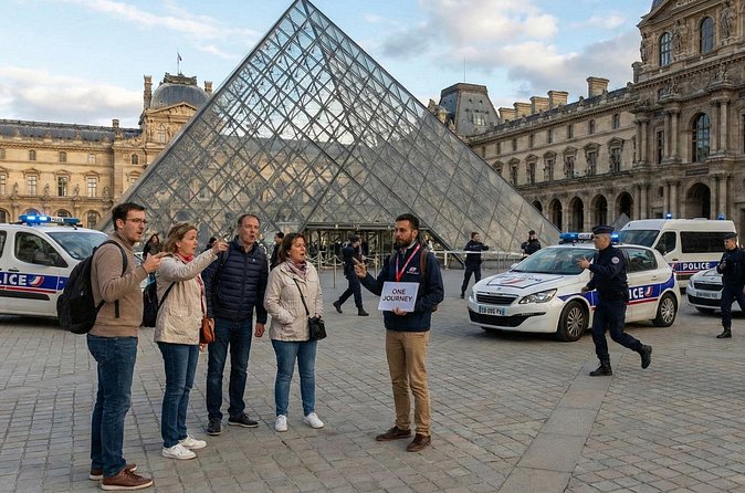 Louvre Art Heists & Scandals–Guided Tour with Entry - Small Group Size Means You Get More Control