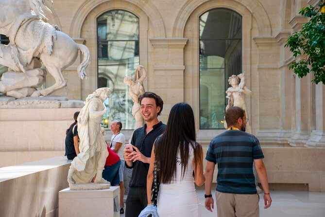 Louvre Exclusive Tour – Private Guide & Hotel Pickup in Paris - Why This Private Louvre Tour Feels Easier From the First Pickup