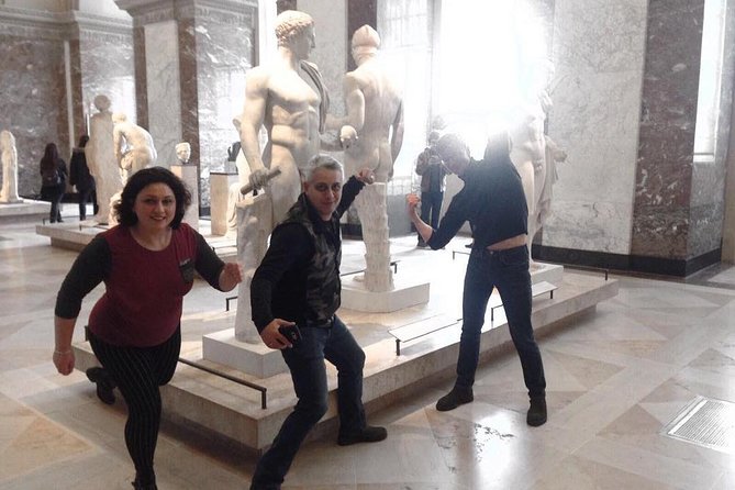 Louvre: Highlights and hidden pearls in MINI groups - Why this 2-hour Louvre highlights tour actually helps
