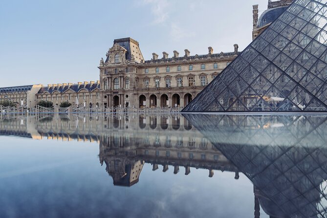 Louvre Masterpieces Express Guided Tour & French Wine Tasting - French wine tasting that comes with pairing food