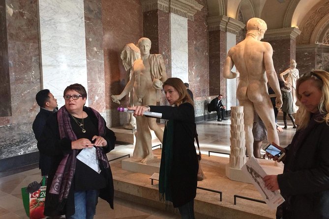 Louvre & Musée d'Orsay Exclusive Museum Tour With Entry - Cross the Seine With Purpose: Why the Short Walk Matters