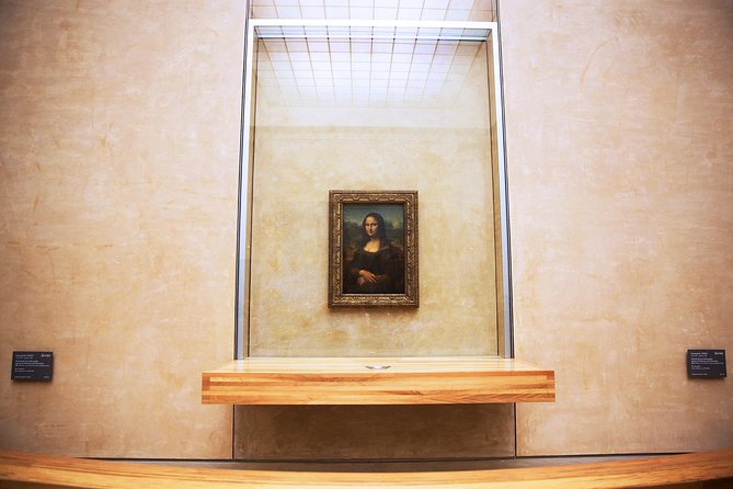 Louvre Museum - Highlights Tour with Mona Lisa - Pyramid views and the Carrousel courtyard stops