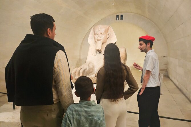 Louvre Museum Masterpieces Guided Tour in Small Group with Access - The best way to use your 2 hours: arrive ready to choose