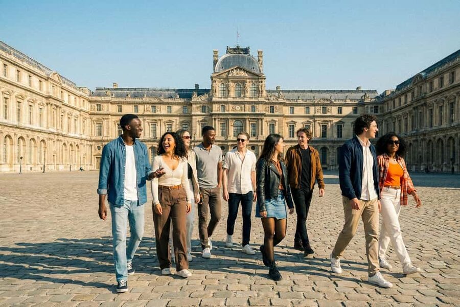 Louvre Priority Access Mona Lisa & Museum Icons Guided Tour - Paris in Your Pocket: The Crown Tours Food Guide