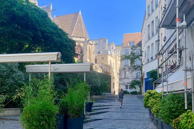Marais Tour With a Local - Rue des Rosiers: falafel culture and Jewish Paris on foot