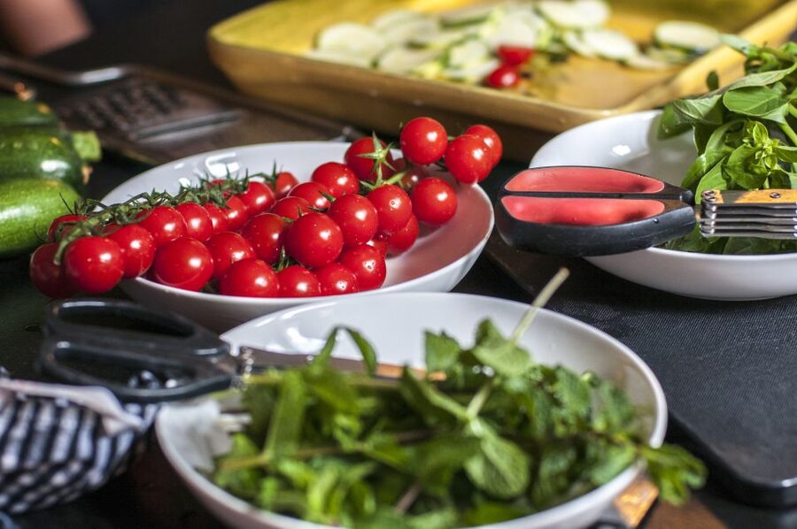 Market Visit and Cooking Class with a Parisian Chef - Should you book this market visit and Parisian chef cooking class?