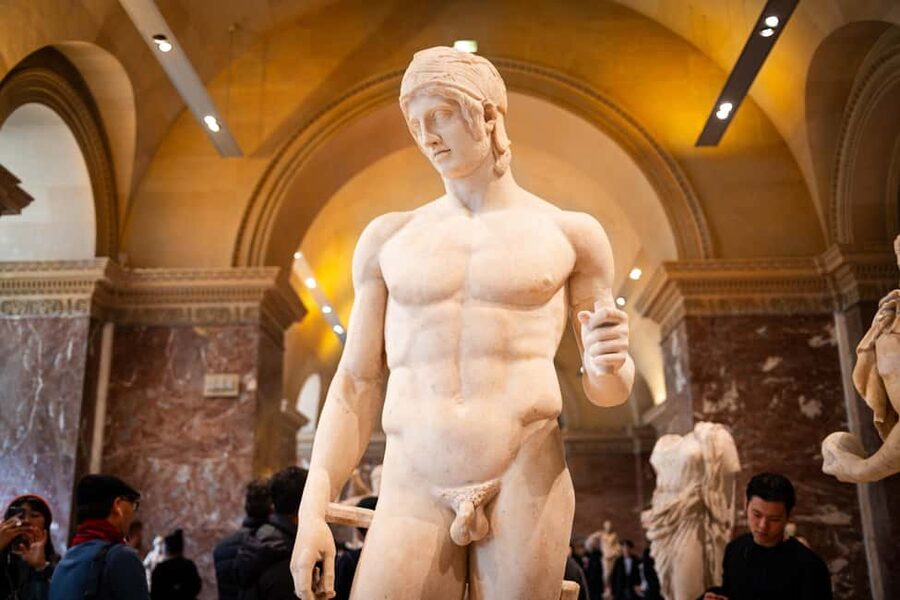 Mona Lisa & Treasures: 6-people Max Louvre Experience - Mona Lisa Without the Guesswork
