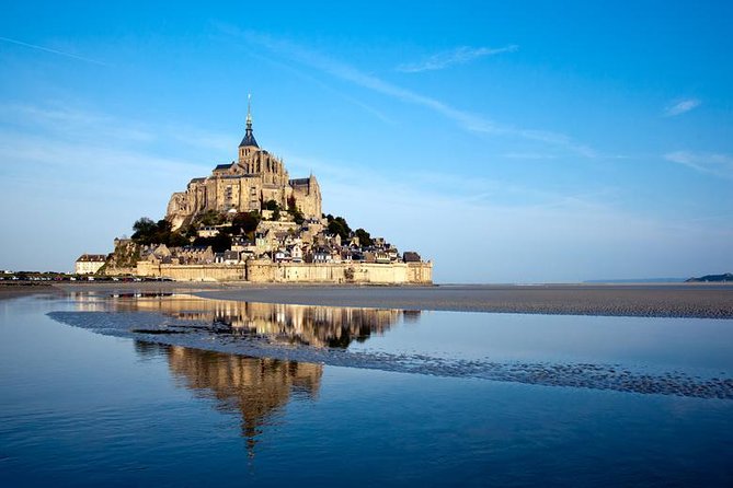 Mont Saint-Michel Day Trip from Paris with Abbey Ticket - La Grande Rue: The Medieval Walk That Sets the Scene