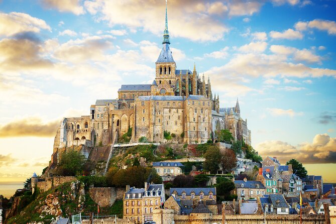 Mont Saint Michel Day Trip from Paris with English Speaking Guide - The 14-hour Day That Starts in Paris