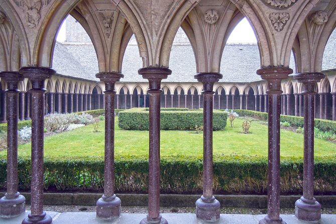Mont Saint Michel Day Trip from Paris with English Speaking Guide - Stop 2: Your Free Time on the Island Village