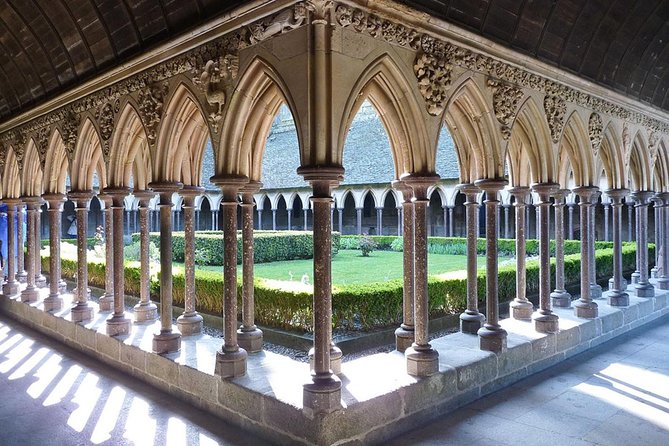 Mont Saint-Michel Small-Group Tour from Paris with Abbey Ticket - Abbaye du Mont-Saint-Michel: 1 Hour Inside the Gothic Abbey