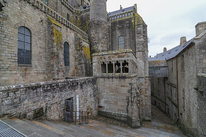 Mont Saint-Michel with Calvados Tasting Private Tour from Paris - After the abbey: how to use your free time (without getting lost)