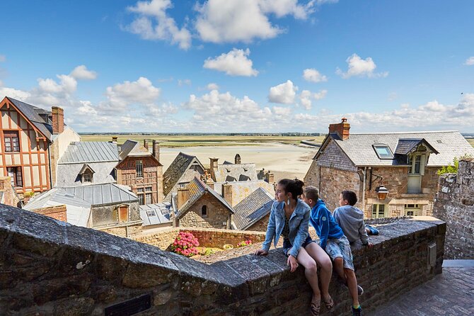 Mont Saint-Michel with Calvados Tasting Private Tour from Paris - Private tour dynamics: what it really changes versus bigger groups
