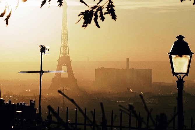 Montmartre District and Sacre Coeur - Exclusive Guided Walking Tour - From Blanche to the Butte: The First Big Montmartre Climb
