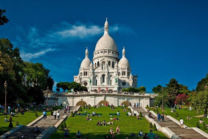 Montmartre French Bistrot Style Food & Wine Tasting Tour - Sacré-Cœur area: how the apéritif turns into a real food and wine lesson