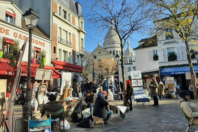 Montmartre/Sacre-Coeur/Paris- Artistic & Bohemian Epicenter - Rue Lepic: where impressionists and movie memories overlap