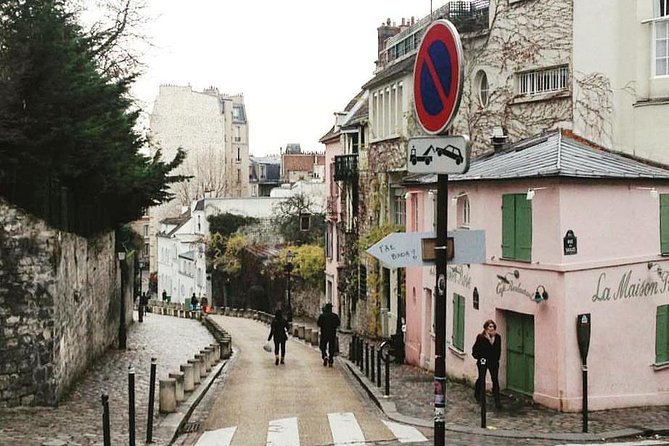 Montmartre & Sacré Coeur Private Historical 2-Hour Walking Tour in Paris - From Blanche to Sacré-Cœur: Your Route Starts and Ends in Smart Places