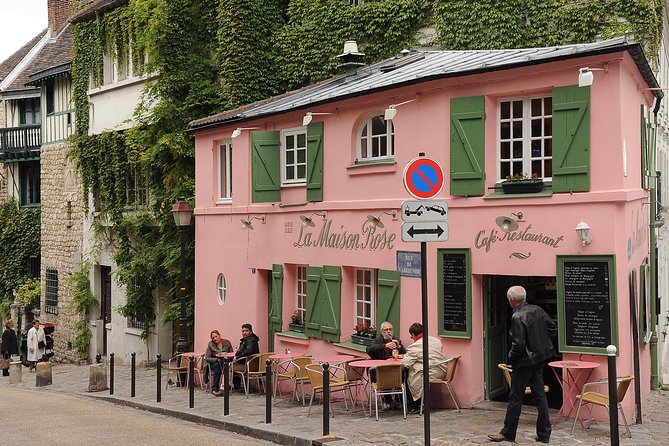 Montmartre Self-Guided Audio Tour: More Than Meets the Eye - The Moulin and the artists who kept painting it
