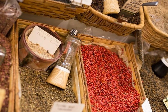 Montmartre The Private Food Tasting Tour with a French Gastronomy Expert - Meeting at 5 Pl. Blanche and timing your walk up the hill