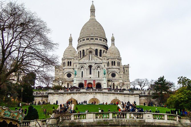 Montmartre Walking Tour with a Private Local Guide - Moulin Rouge and the Montmartre windmill story