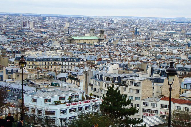 Montmartre Walking Tour with a Private Local Guide - The Café des deux Moulins finish, plus how to turn it into lunch