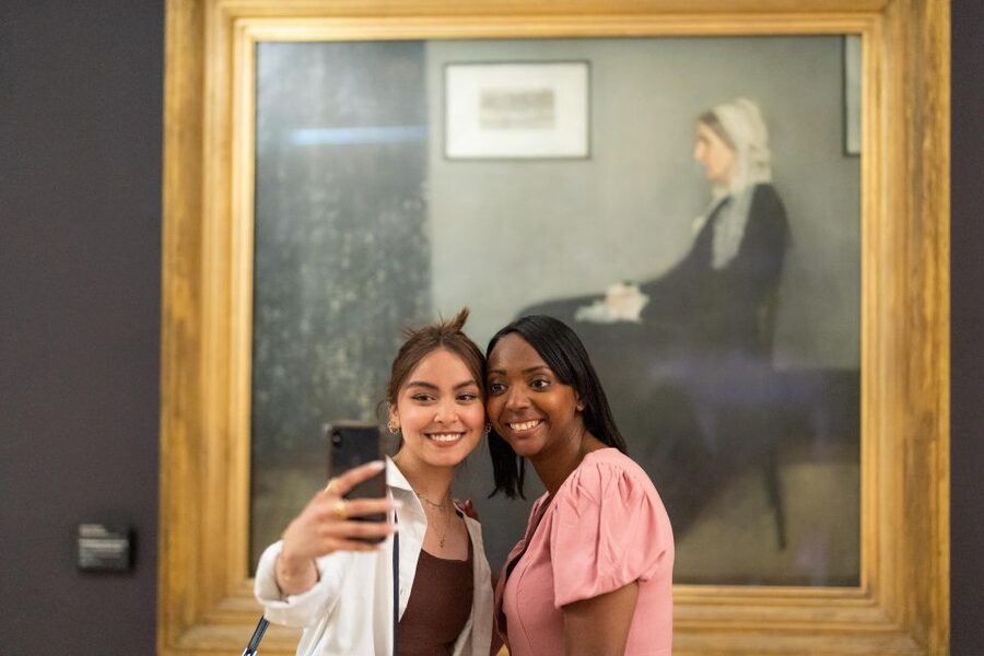 Musée d’Orsay: Guided Impressionist Tour & Gourmet Lunch - The Belle Epoque lunch in the museum restaurant, plus wine