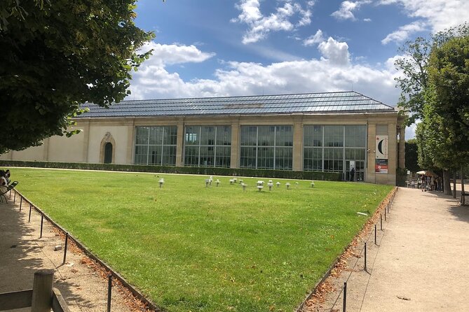 Musée de l'Orangerie Flexible Entrance Ticket in Paris with Audio - The mobile audio guide: great idea, but treat your phone like part of the ticket