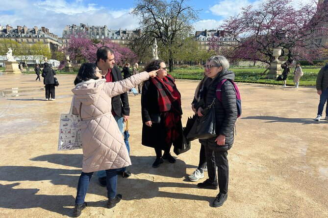 Napoleon Bonaparte: Life & Legacy Guided Tour + Visit to his Tomb - Arc de Triomphe du Carrousel: a Napoleonic entrance to the Tuileries