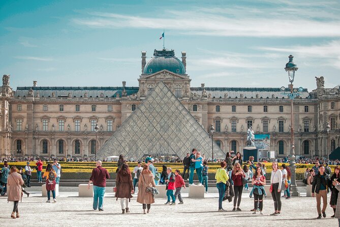 Napoleon Bonaparte: Life & Legacy Guided Tour + Visit to his Tomb - Final stop at Les Invalides: museum time plus Napoleon’s Tomb
