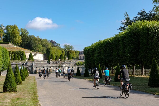 Nature electric bike ride from Paris to Versailles - Why This Paris to Versailles Ride Feels Like a Side Door