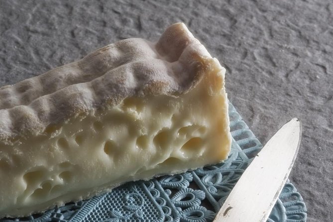 NEW Paris Food Tour in Saint-Germain - Food plan you can expect: classics, then cheese, then dessert