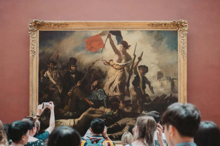 Night at the Louvre Museum: 6-people Max Guided Exploration - How the guide makes art feel understandable and fun