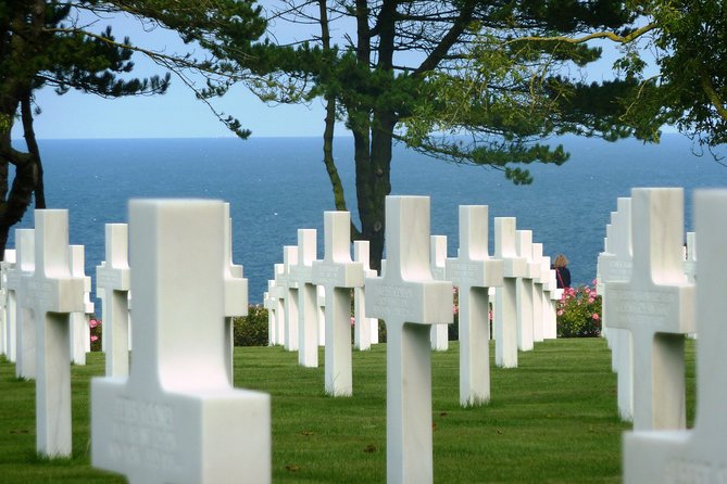 Normandy D-Day Landing Beaches Guided Tour from Paris by minivan - Omaha Beach: big views, heavy context, and a slow moment you can choose