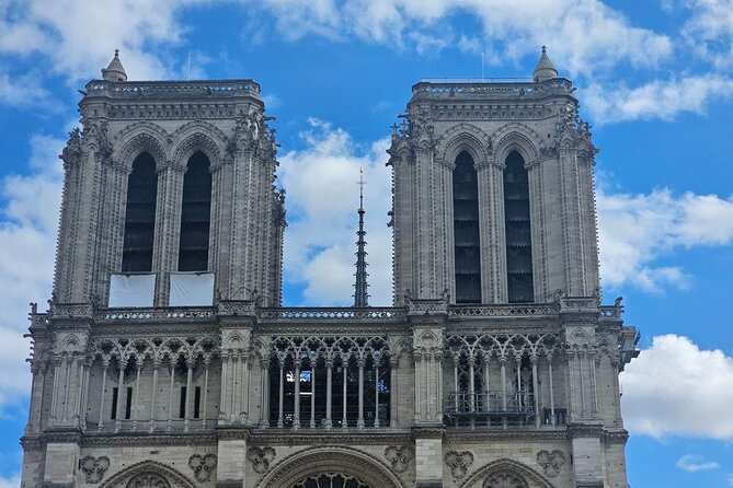 Notre-Dame Cathedral Access and Outdoor Walking Tour - Notre-Dame in 90 Minutes: what this tour really gives you