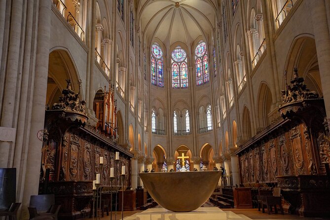 Notre Dame Cathedral:Interior & Exterior Small Group Guided Tour - The 30-Minute Exterior Walk: Façade, Rose Window, Flying Buttresses