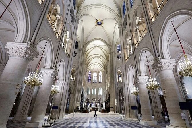 Notre-Dame Cathedral Private tour - The 2-hour Notre-Dame route, built around what you can see