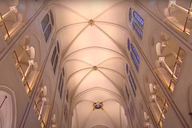 Notre Dame de Paris: Semi Private or Private Guided Tour Guide - Who This Tour Suits Best, and Who Might Skip It