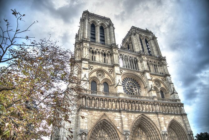 Notre Dame Guided Tour with Scheduled Group Access Option - Should you book this guided Notre-Dame tour?
