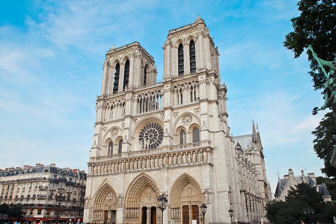 Notre Dame Interior and Exterior Experience 5 Guests Max - Diana, small groups, and why you can actually hear the story