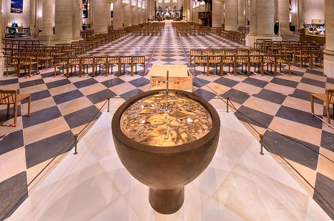 Notre Dame Introduction Tour with Access - Group size, pace, and how to plan your morning
