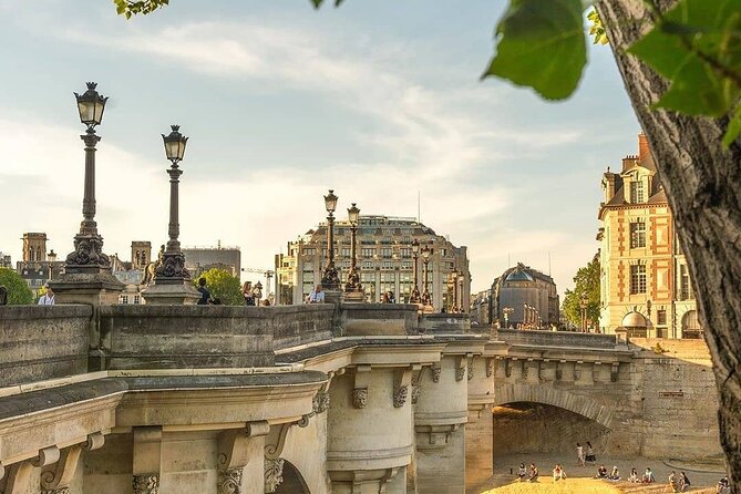 Notre Dame Outdoor and City Center of Paris with Local Guide - Stop 1: Cathedrale Notre-Dame de Paris and the restoration story