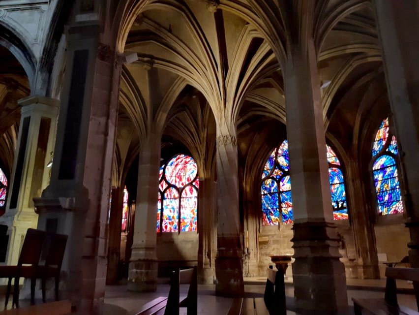 Notre-Dame Outside Île de la Cité & St Severin Private Tour - Guides who pitch the story at kid speed, not adult speed