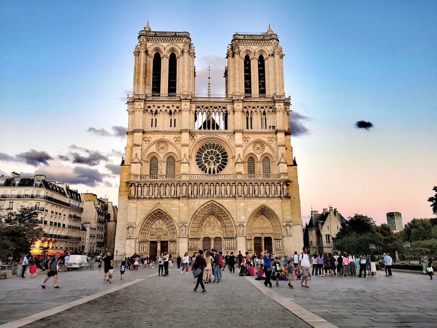 Notre-Dame Outside Île de la Cité & St Severin Private Tour - Should you book this Notre-Dame outside and St Severin tour?