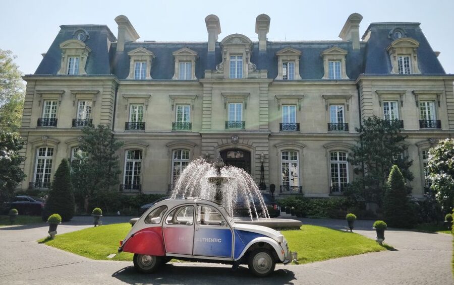 Off-the-Beaten Track in Paris: 2-Hour Vintage 2CV Tour - Comfort and rain tactics, how to dress for open-air Paris